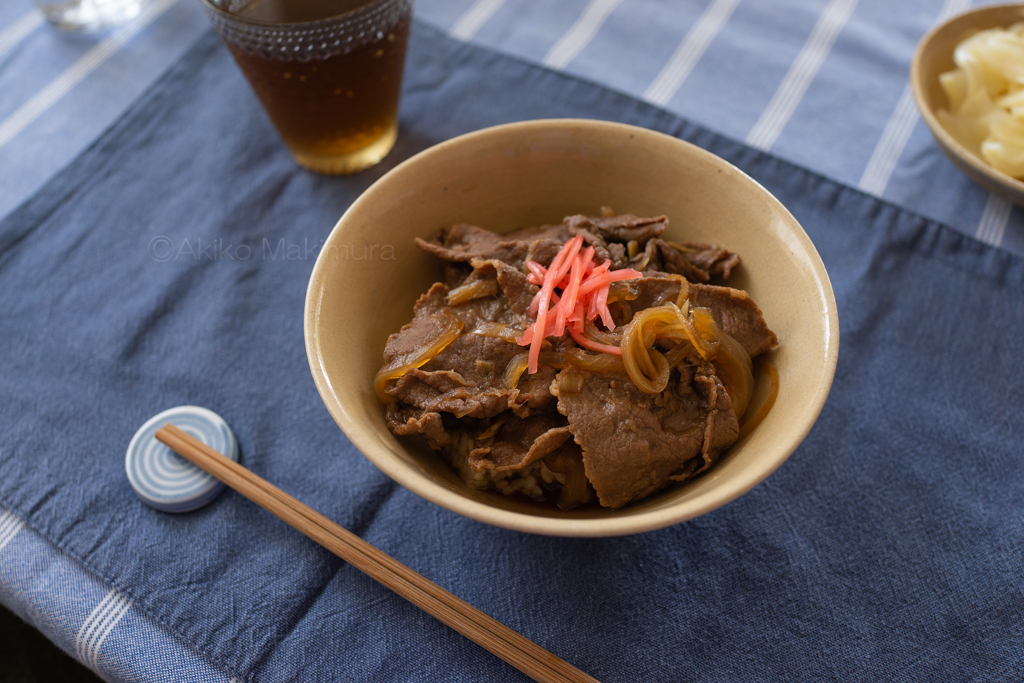 夏の終わりの牛丼