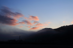 朝靄