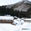 多少暖かくなっても雪はしっかり残った集落３