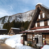 多少暖かくなっても雪はしっかり残った集落１０