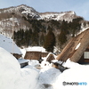 多少暖かくなっても雪はしっかり残った集落１