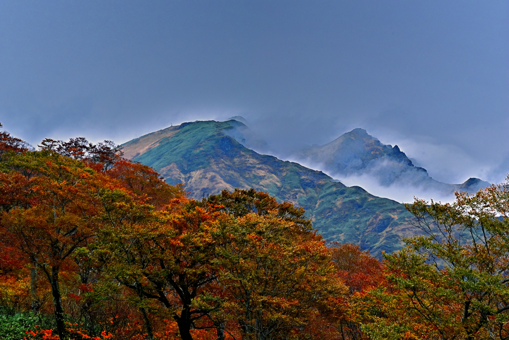 谷川岳双耳峰