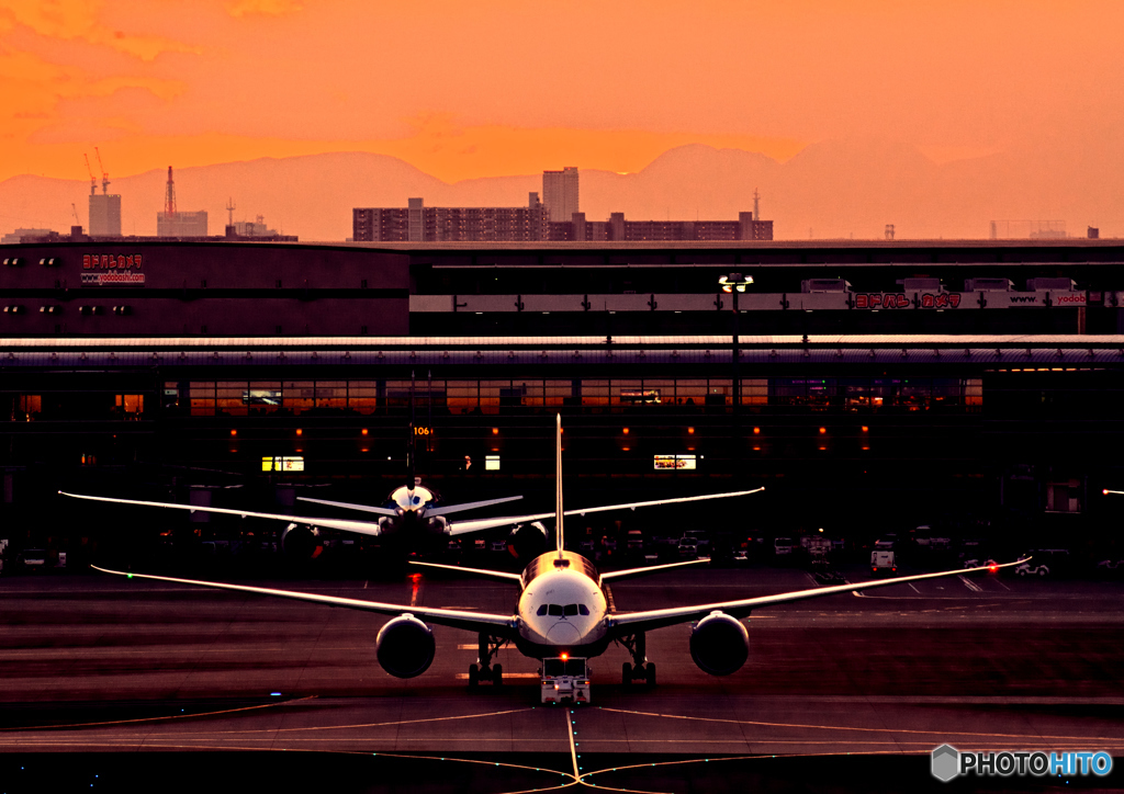 羽田空港・夕景(1)