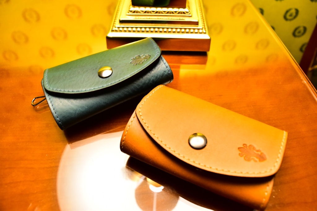 IL BUSSETTO キーケース