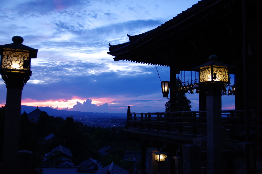 東大寺二月堂夕景