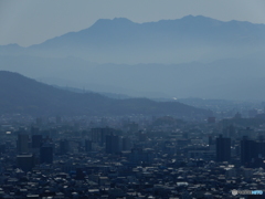 朝のウォーキング　山頂より　石鎚山を望む