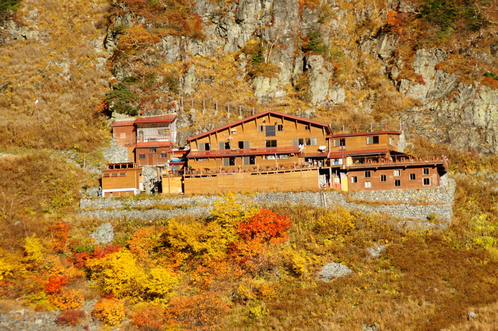 紅葉の山荘