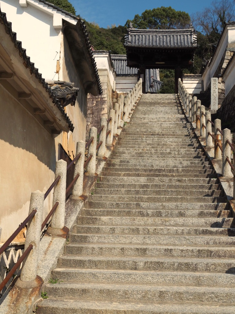 西方寺への階段