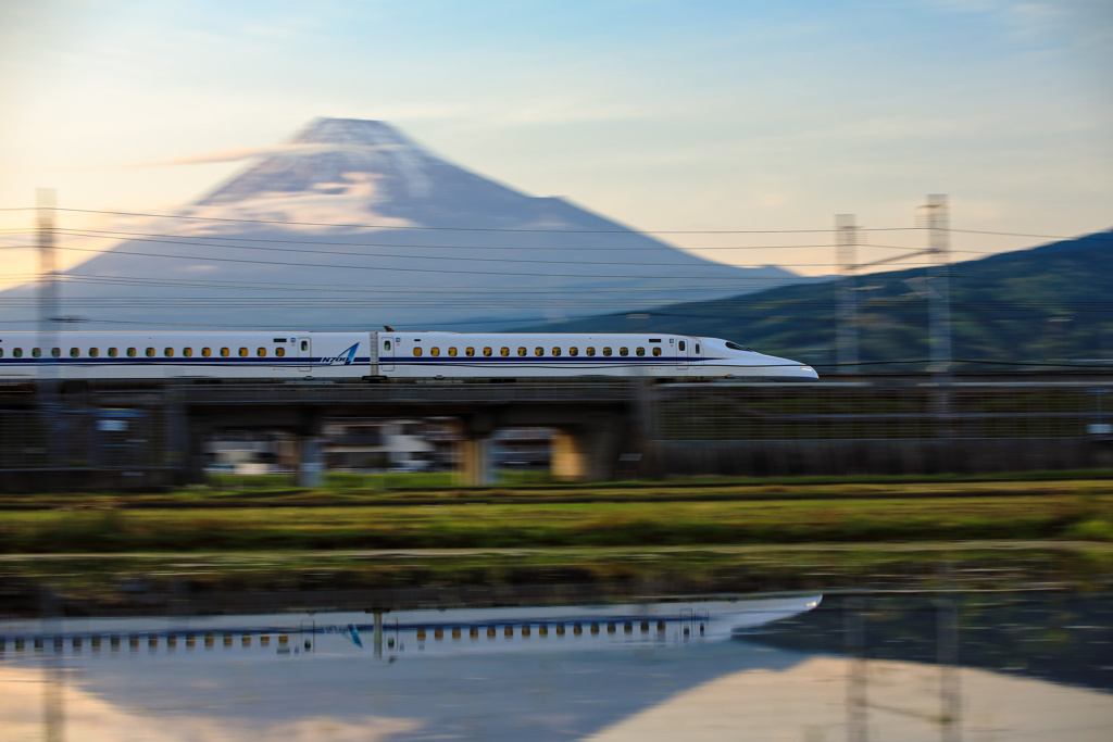 回送電車の様な