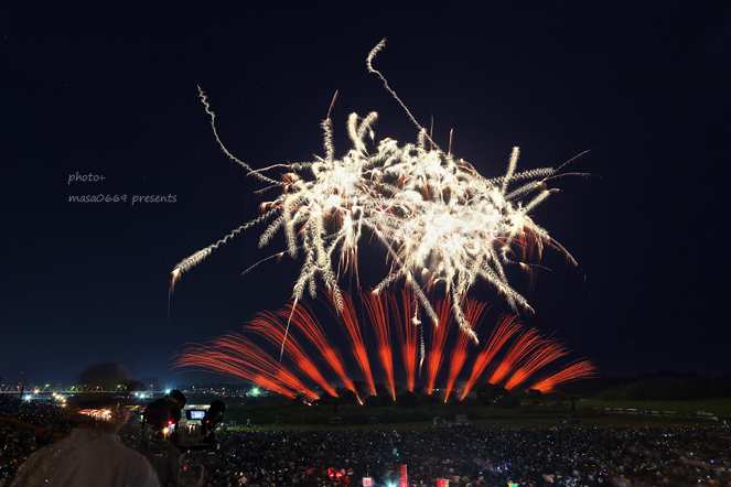 常総きぬ川花火大会　2018081120