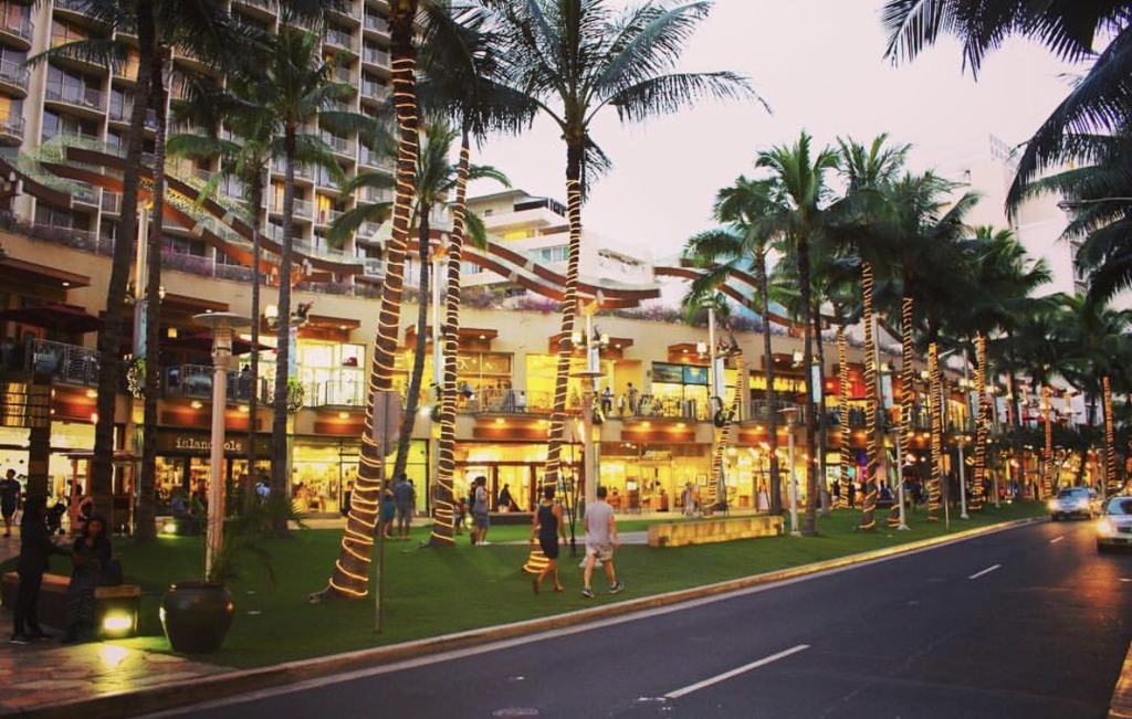 WaikikiBeachWalk