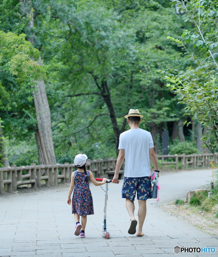 【街の情景】・親子の大切な時間・・井の頭公園にて！