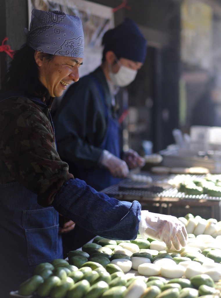【美味しい物シリーズ】＊焼き草だんご・・！