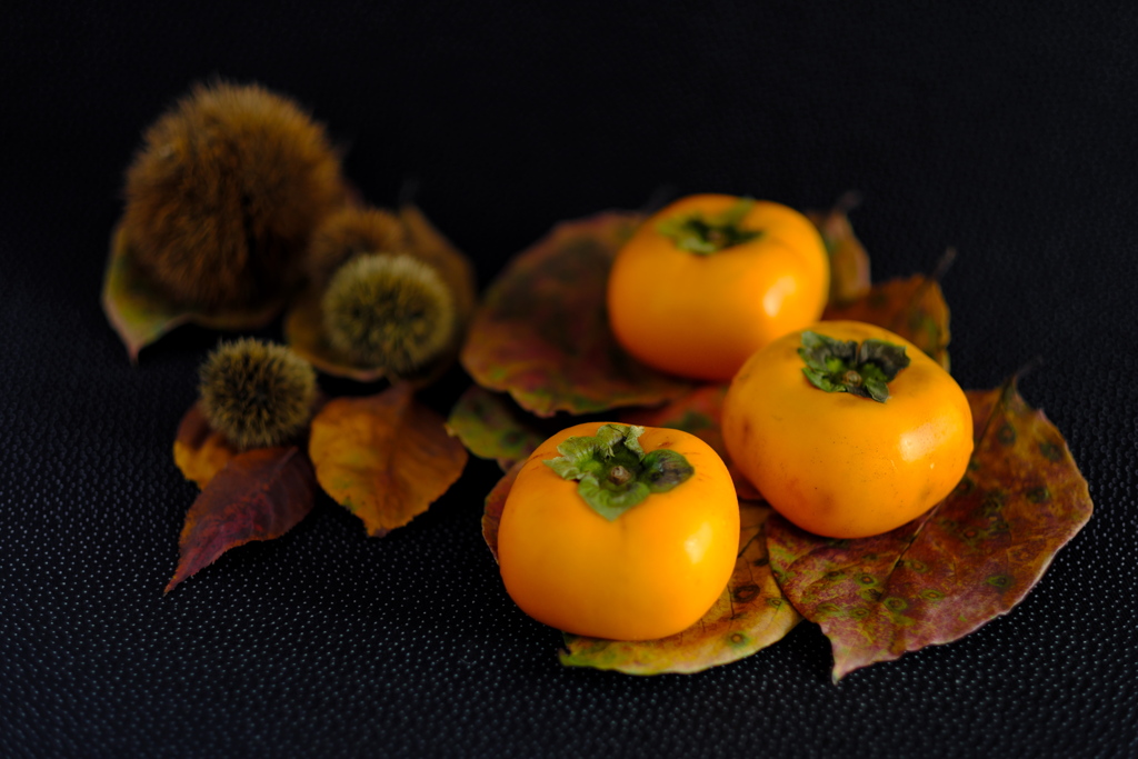 【秋色撮影】・柿と栗の秋色フォト・・！