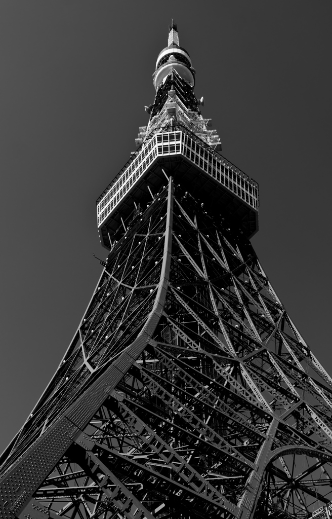 【街の情景】・お約束の東京タワー・・！