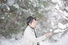 キミもこの雪、見てんのかな…。