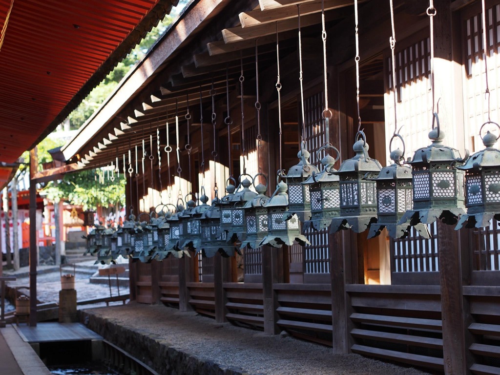 BC6BCB97-4A1E-479C-948C-64E9CE7BE961