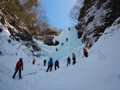 Ice climbing at Yatsugatake 