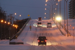 雪の坂道