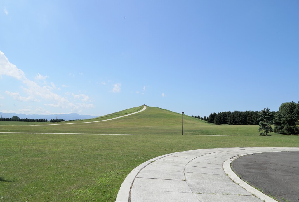 遠い山頂