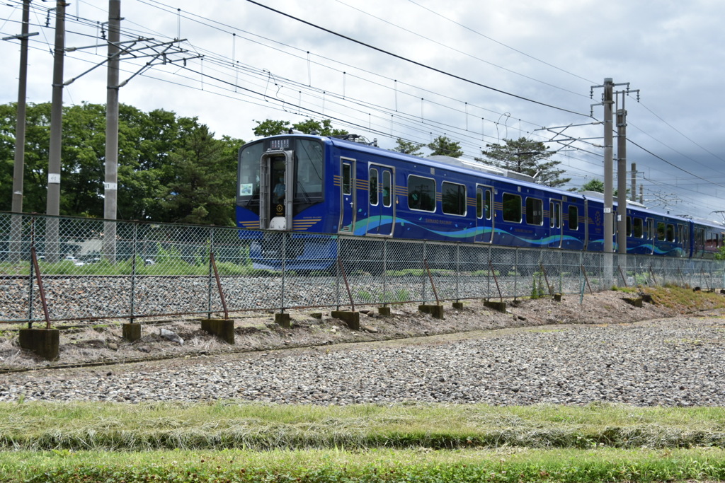 SR1系