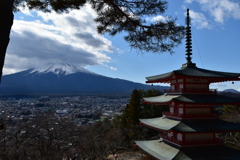 新倉山浅間神社からの富士山