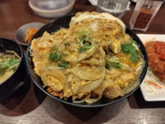 ふわとろ卵のヒレカツ丼