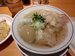味玉塩ラーメン