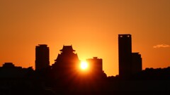 大阪城より高いビル建てたらあかんねん!