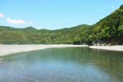 水面涼やかに
