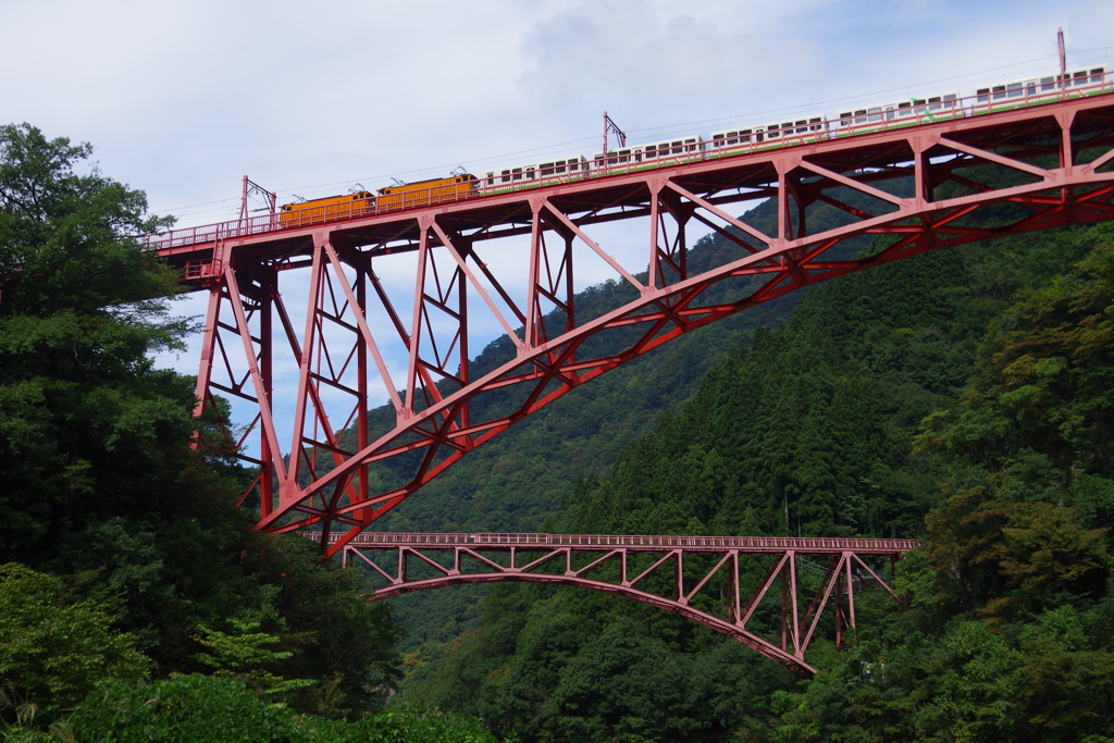 トロッコを下から撮ってみた