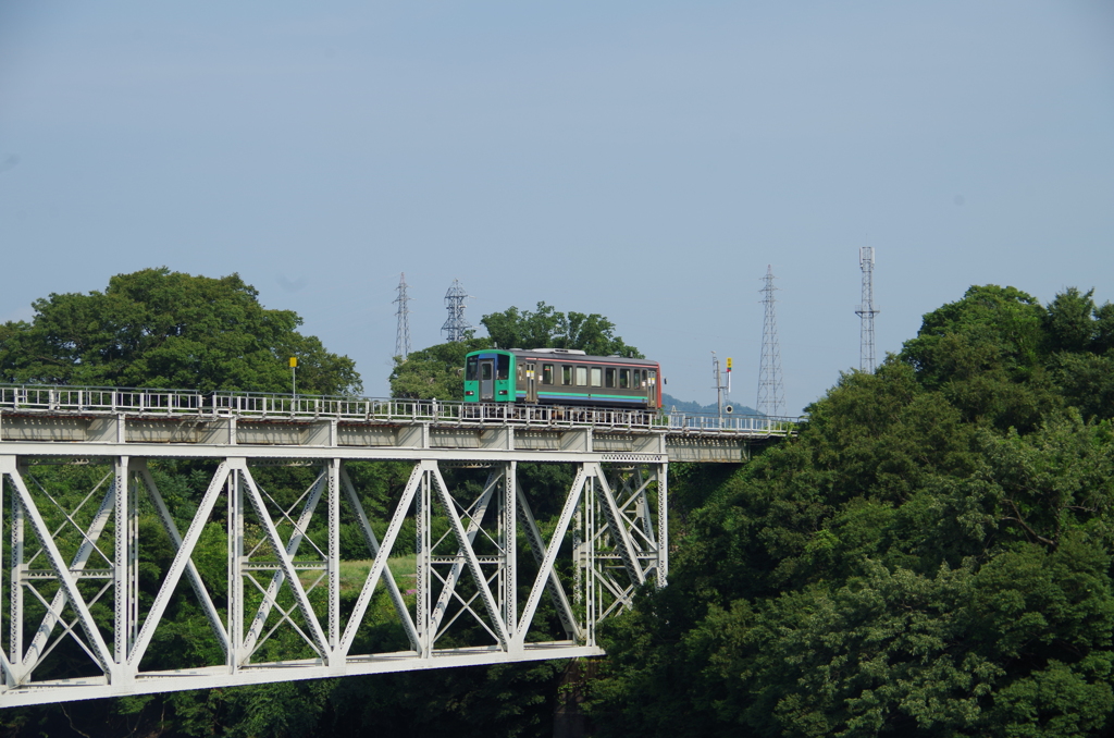笹津鉄橋を渡る