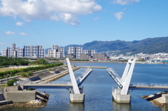 跳ね橋