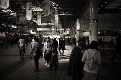 夕刻の雑踏