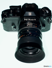 NIKON EM