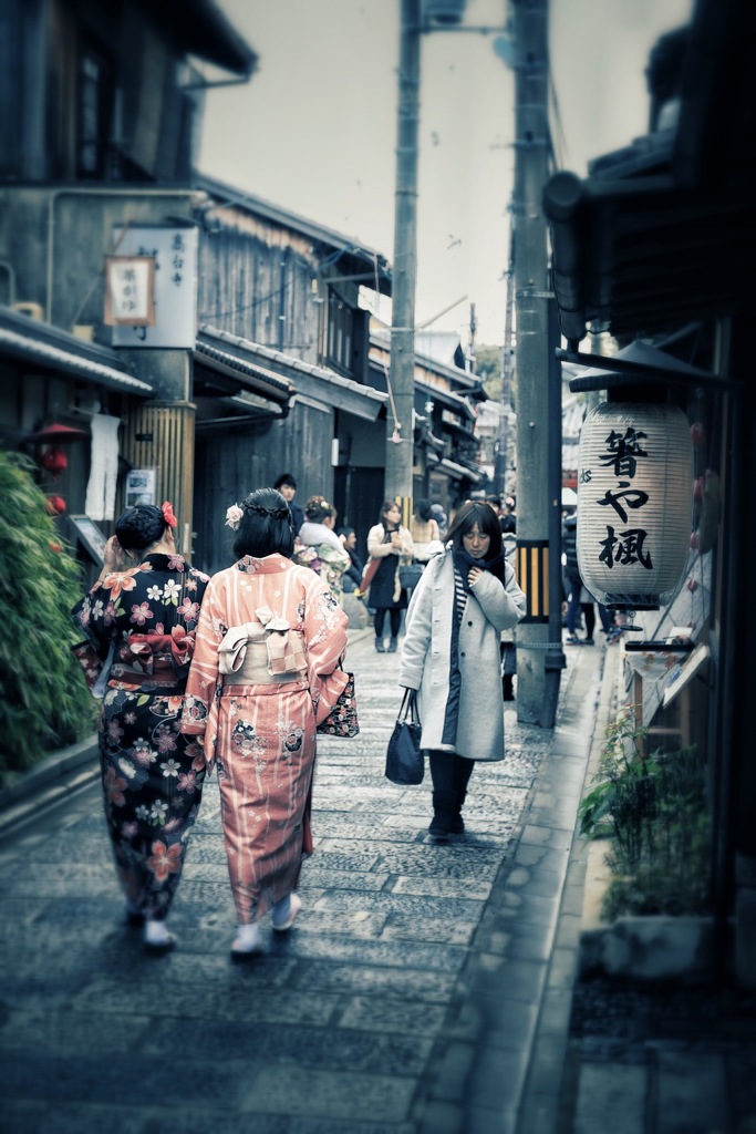 FB73B236-47D9-40F3-B4CC-0D1527EA30D5