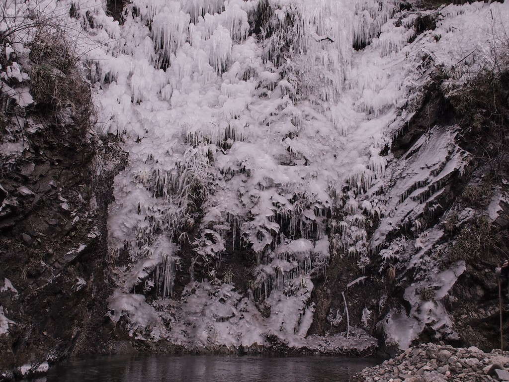 久月（ひさつき）氷柱