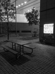 この街の片隅で