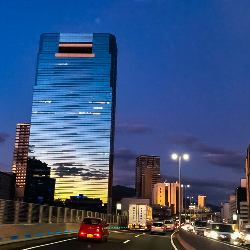 この先　渋滞20キロ