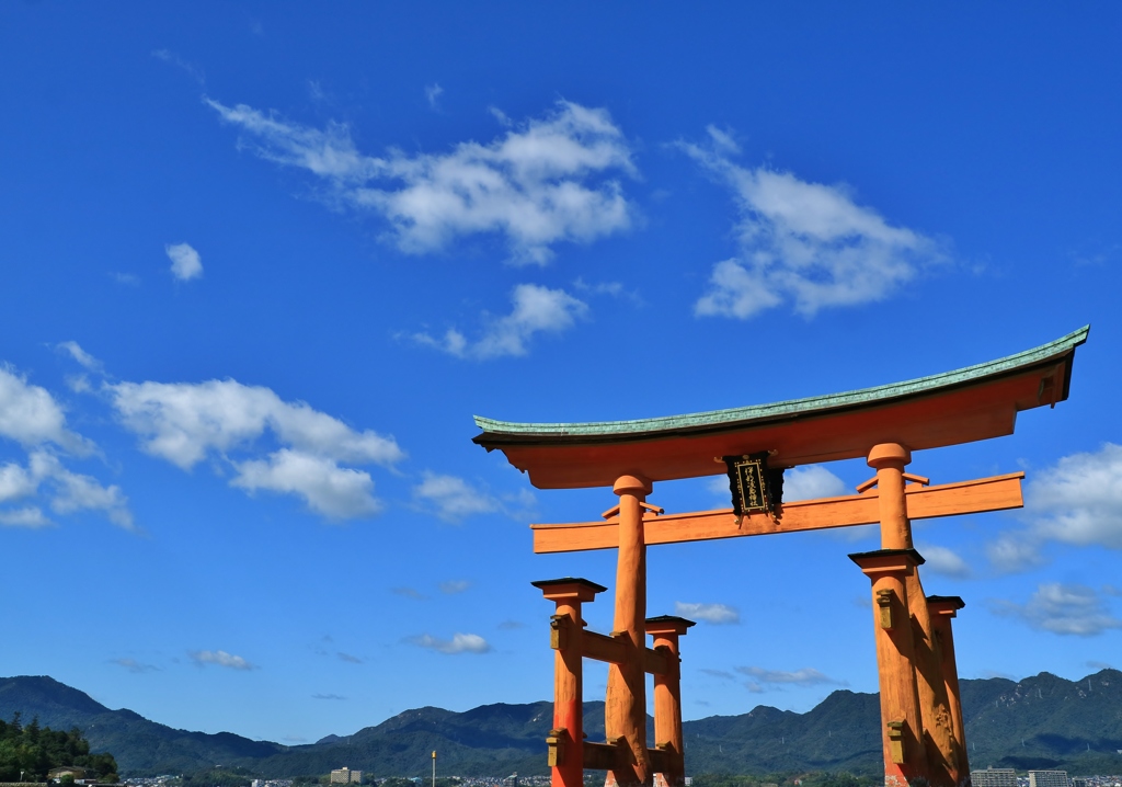 蒼天の厳島