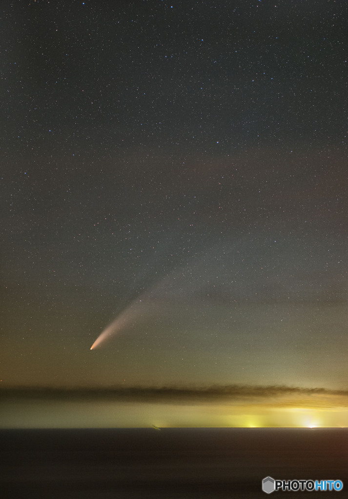 東シナ海に沈む彗星