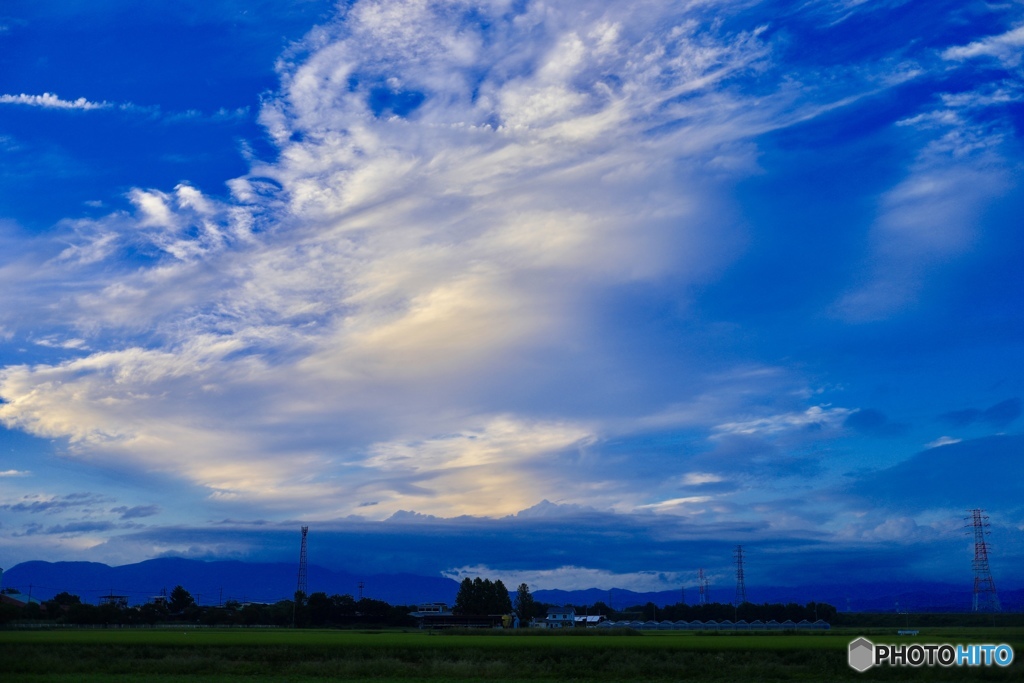 夕暮れ時の青