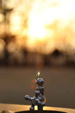 公園の水飲み場　夕暮れ