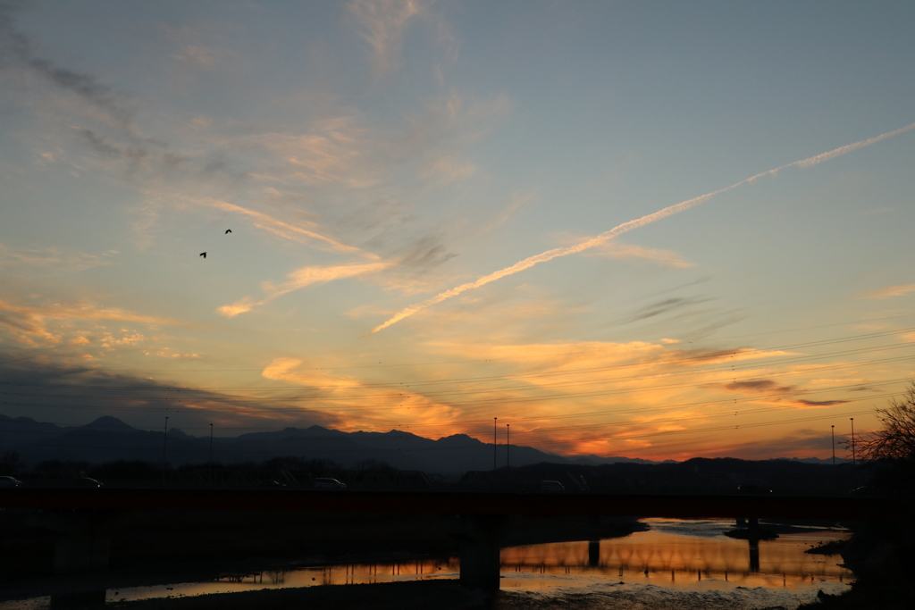水面の鉄橋