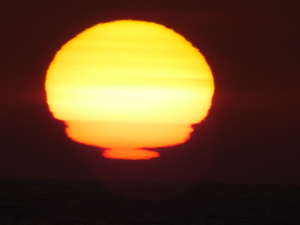 変形太陽-1