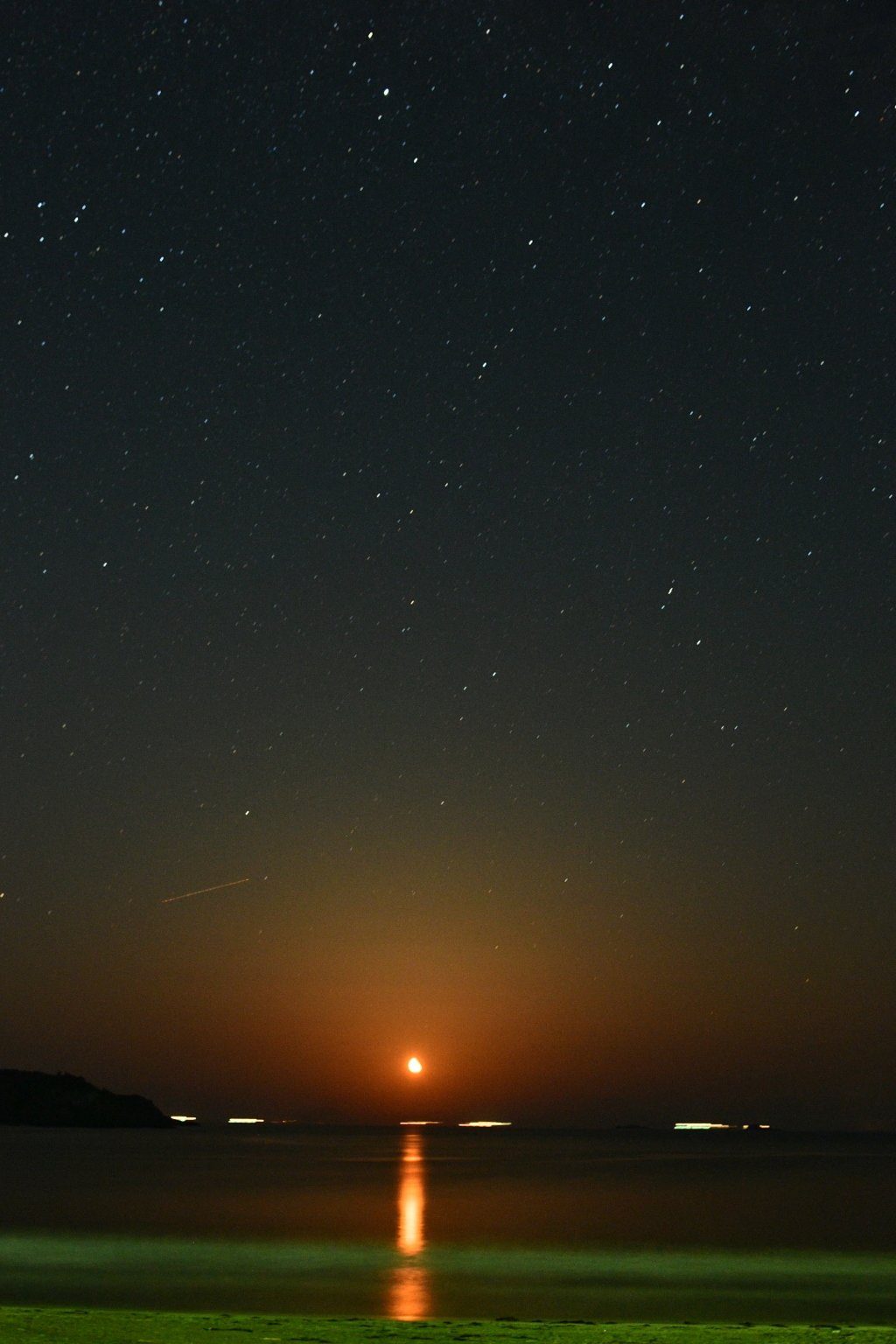 月と星と海