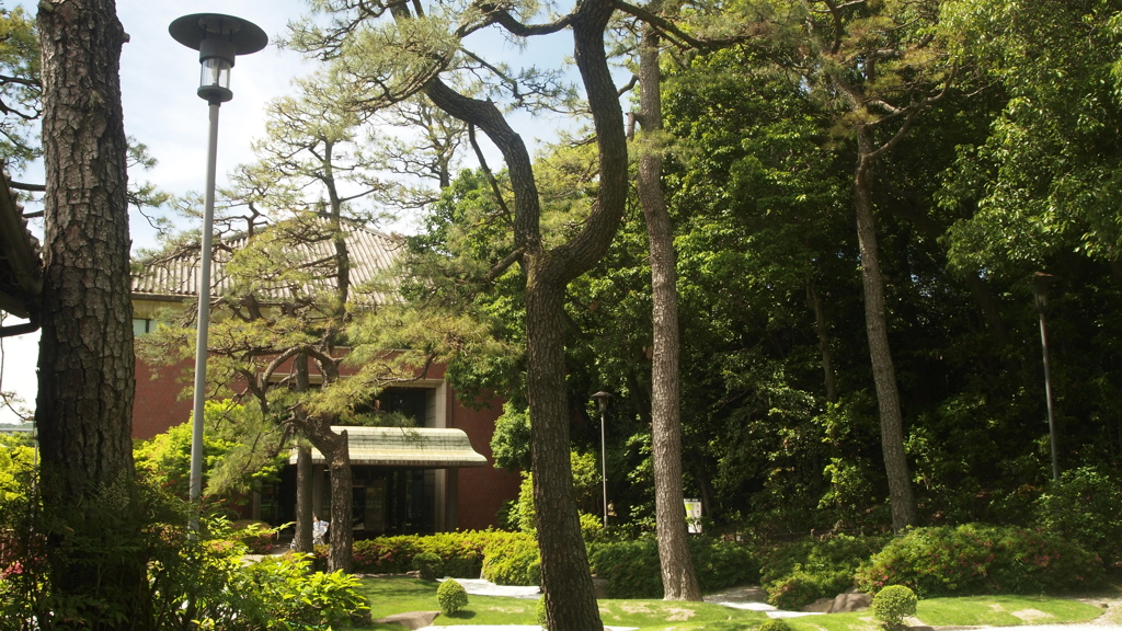 呉市立美術館と庭