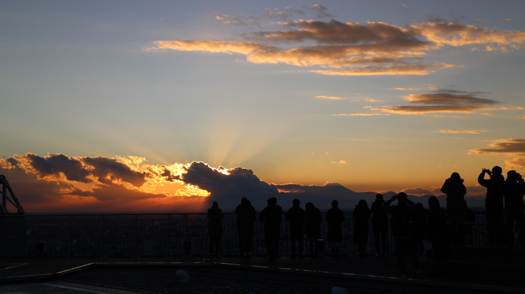 スカイデッキからの夕陽②