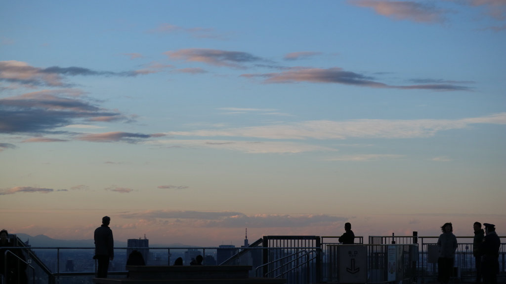 六本木ヒルズスカイデッキから見た　ある日の雲と空　綺麗だった。