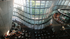 新国立新美術館